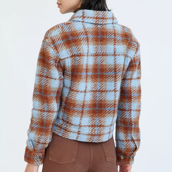 Wilfred Free | The Ganna™ Cropped Shirt Jacket - Picture 4 of 10